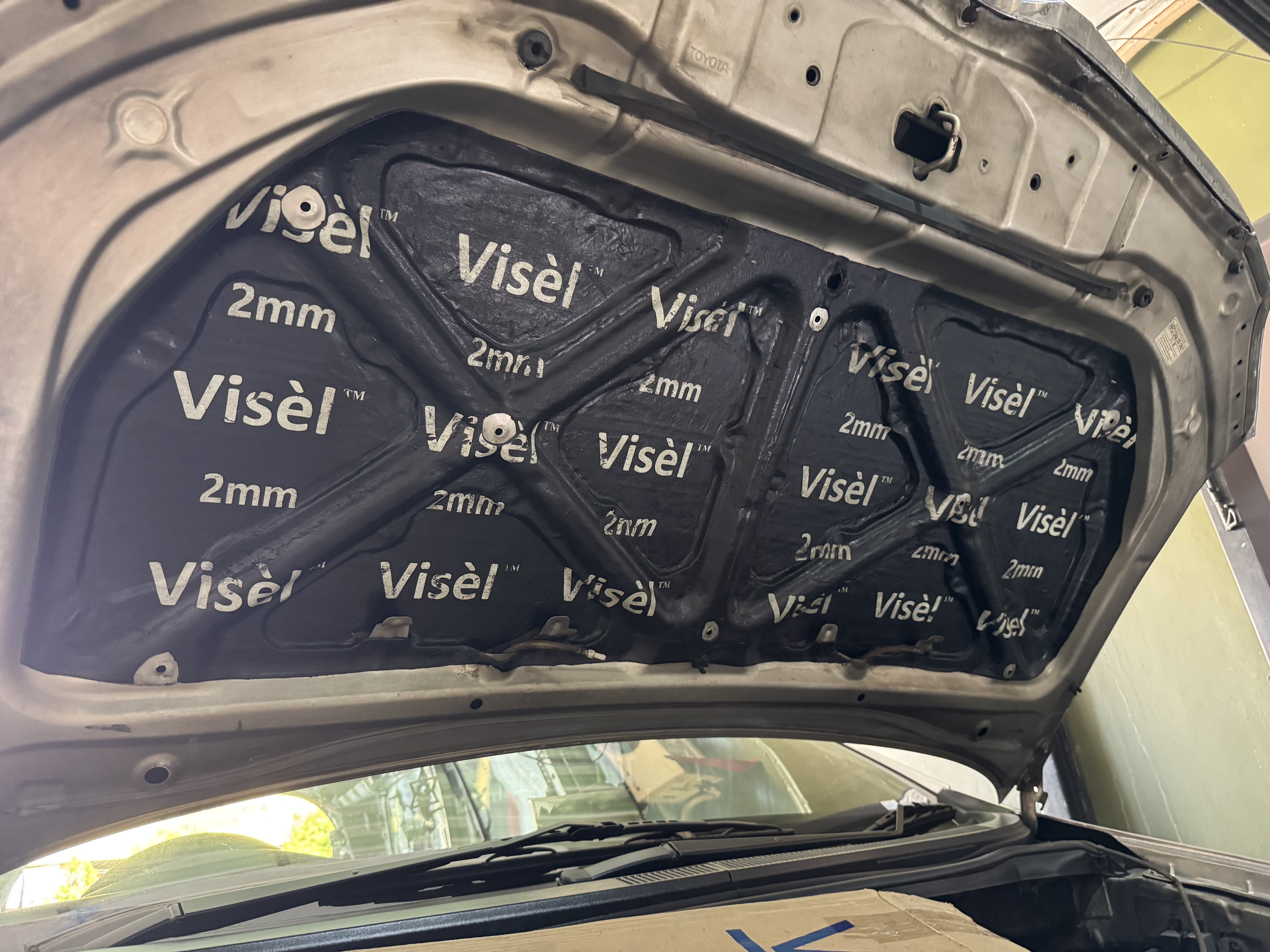 Peredam Visèl kap mesin